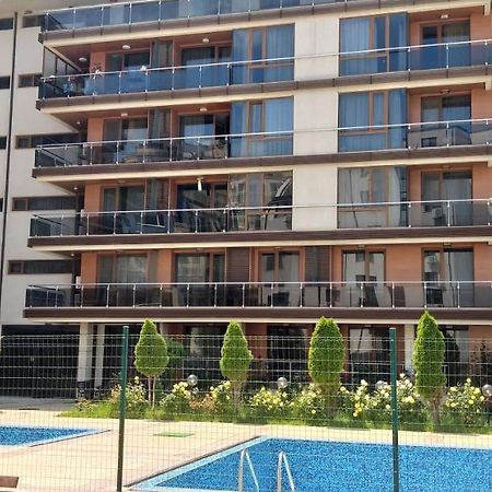Апартаменти В Помориебей Комплекс Pomorie Kültér fotó